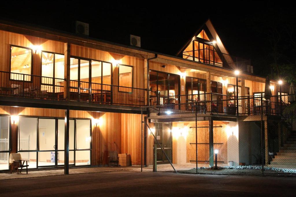 Oreti Village Resort Turangi Extérieur photo